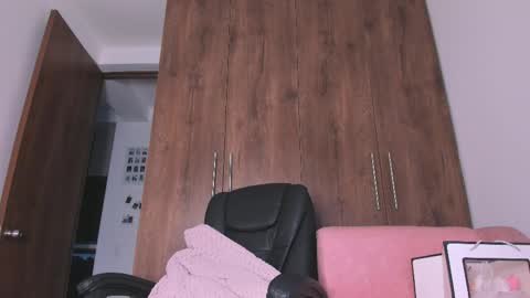 Hazel Mafia online show from 04.28.26