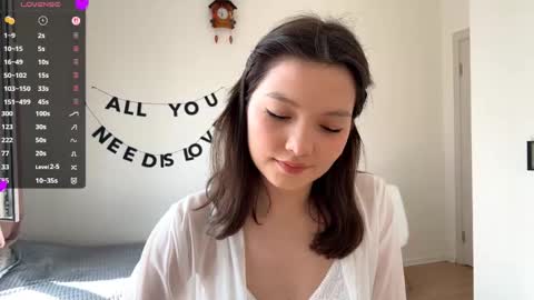 Kira online show from 05.17.26