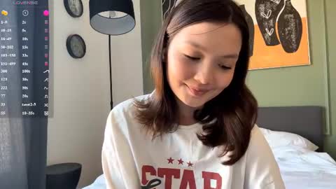 Snapshot of hazelhartshorn chatting on 06.28.26 Kira online show from 06.28.26