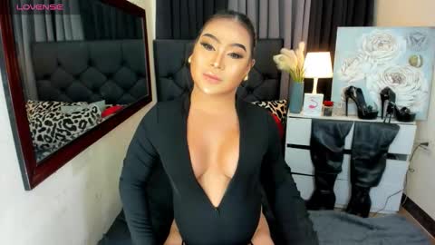 Snapshot of hazelmadonna chatting on 09.09.25 HAZEL MADONNA online show from 09.09.25