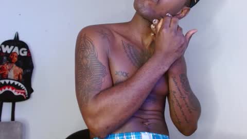 hazlan_420 online show from 11.12.25