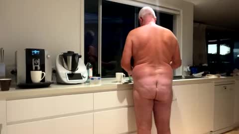 Snapshot of hb2283 chatting on 12.06.24 h babe online show from 12.06.24