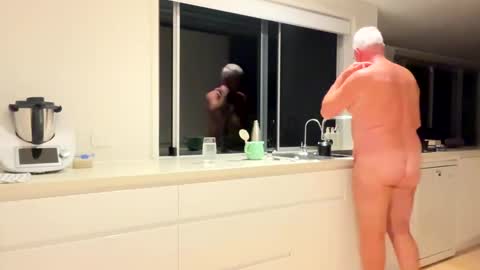 Snapshot of hb2283 chatting on 01.23.25 h babe online show from 01.23.25