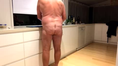 Snapshot of hb2283 chatting on 09.16.25 h babe online show from 09.16.25