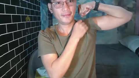 Snapshot of heaven_steven chatting on 09.17.25 Steven online show from 09.17.25