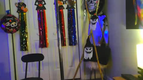 Heavenllyy online show from 11.08.25