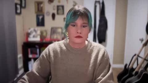 Snapshot of heavensentttt chatting on 12.05.24 Saoirse online show from 12.05.24