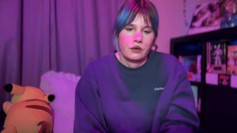 Snapshot of heavensentttt chatting on 12.11.24 Saoirse online show from 12.11.24