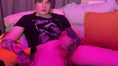 Snapshot of heavensentttt chatting on 01.21.25 Saoirse online show from 01.21.25