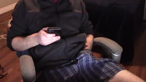 Snapshot of heavilyhung chatting on 02.14.25 John online show from 02.14.25