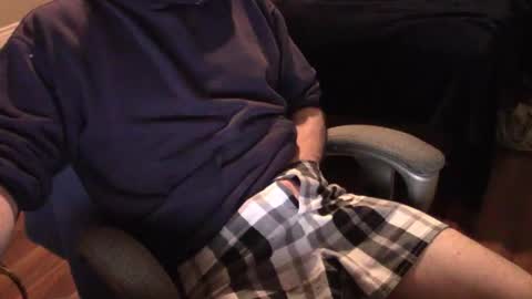 Snapshot of heavilyhung chatting on 02.18.25 John online show from 02.18.25