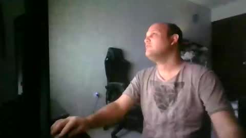 Heavy Rebell online show from 02.24.25