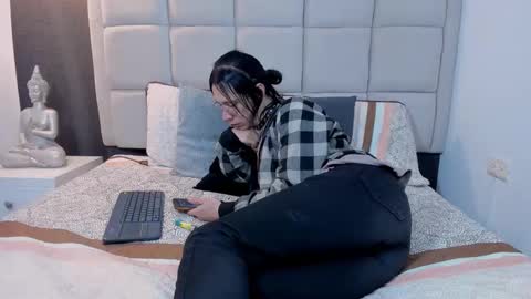 Keira Hecate online show from 02.09.25