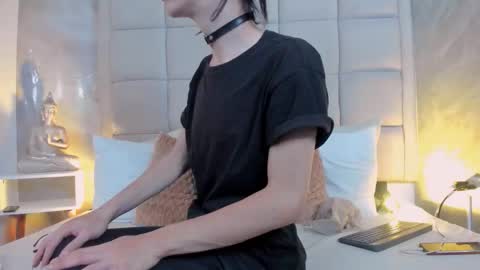 Keira Hecate online show from 09.17.25