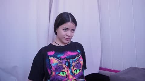 Snapshot of hecate333 chatting on 12.21.24 hecate333 online show from 12.21.24