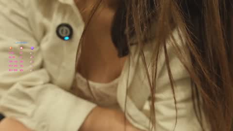 Snapshot of hee_jeen chatting on 11.03.25 Jeen online show from 11.03.25