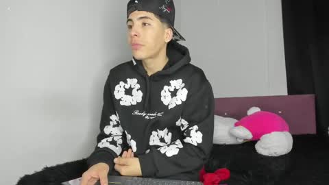 heellboy_ online show from 05.02.26