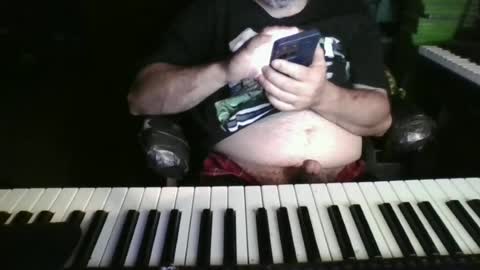 Snapshot of heguy46 chatting on 06.17.26 heguy46 online show from 06.17.26