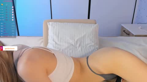 Snapshot of heidas_passion chatting on 01.31.25 Heida online show from 01.31.25