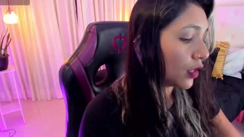              online show from 02.12.25