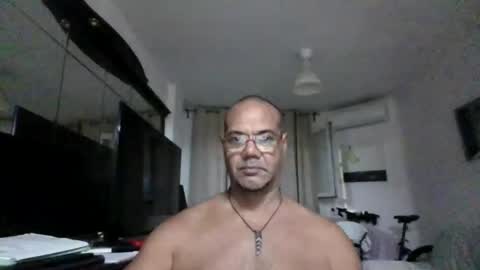 Snapshot of heistt chatting on 10.06.25 Heist Stein online show from 10.06.25