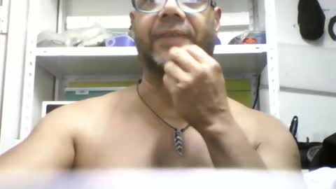 Snapshot of heistt chatting on 10.18.25 Heist Stein online show from 10.18.25