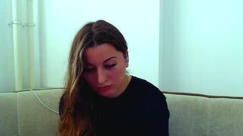 helen_adams_ online show from 12.18.24