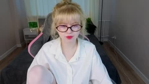 Helen Carson online show from 05.26.26
