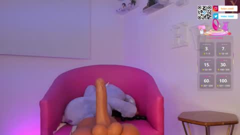 Helen Vidall online show from 10.25.25