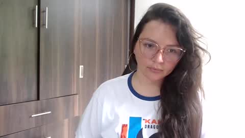 helena online show from 10.08.25