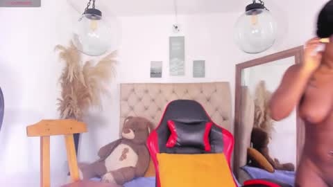 HELENA COPPER online show from 02.01.26