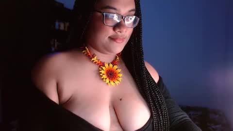 Snapshot of helena_grant chatting on 12.14.24 Helena online show from 12.14.24