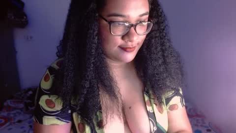 Snapshot of helena_grant chatting on 01.14.25 Helena online show from 01.14.25