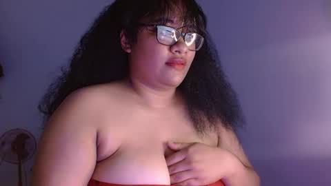 Snapshot of helena_grant chatting on 01.31.25 Helena online show from 01.31.25