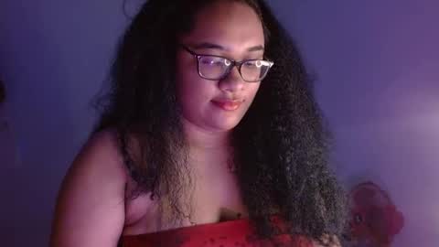 Snapshot of helena_grant chatting on 02.04.25 Helena online show from 02.04.25