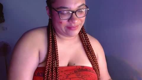 Snapshot of helena_grant chatting on 02.14.25 Helena online show from 02.14.25