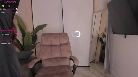 Helen online show from 10.28.25