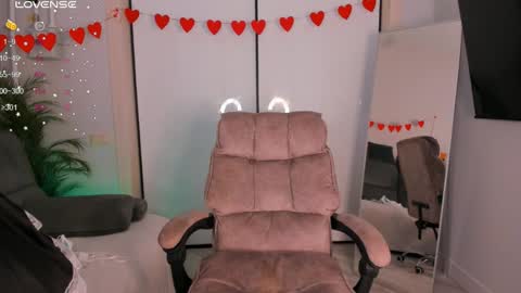 Helen online show from 03.27.26