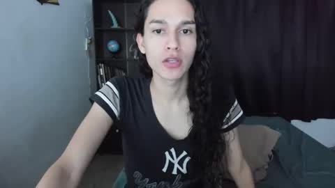 Snapshot of helena_spellman chatting on 05.22.26 helena_spellman online show from 05.22.26