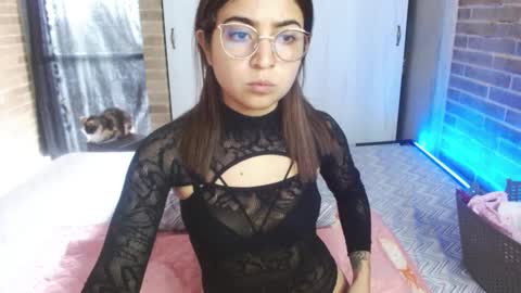  Only 18 cyrus online show from 09.15.25