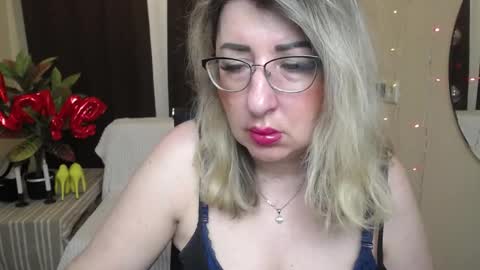 helenenigma online show from 02.07.25