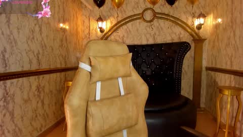 Helen or Hells online show from 11.20.25