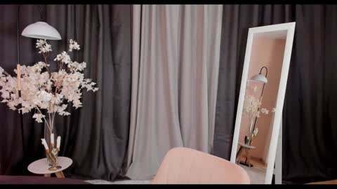 Helen online show from 02.08.25