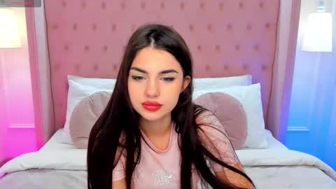 Snapshot of helentiny chatting on 11.13.25 Helen online show from 11.13.25