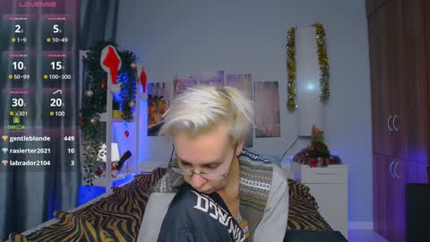 Helga online show from 12.22.24