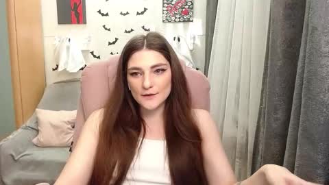 Snapshot of helgamun chatting on 10.27.25 helgamun online show from 10.27.25