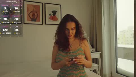 Lorette Lory online show from 02.17.25