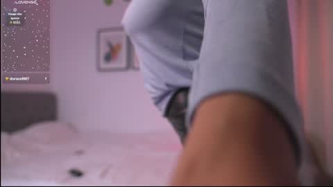 Lorette Lory online show from 11.16.25