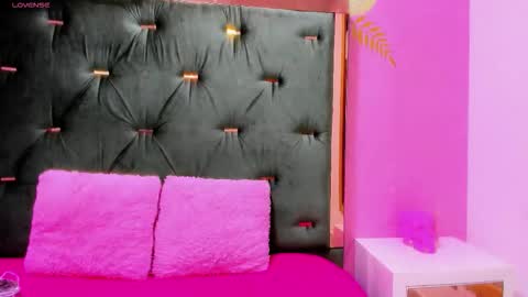 Hellen  online show from 09.11.25