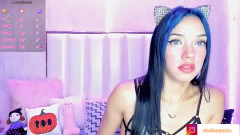 Hellen Paris online show from 10.28.25